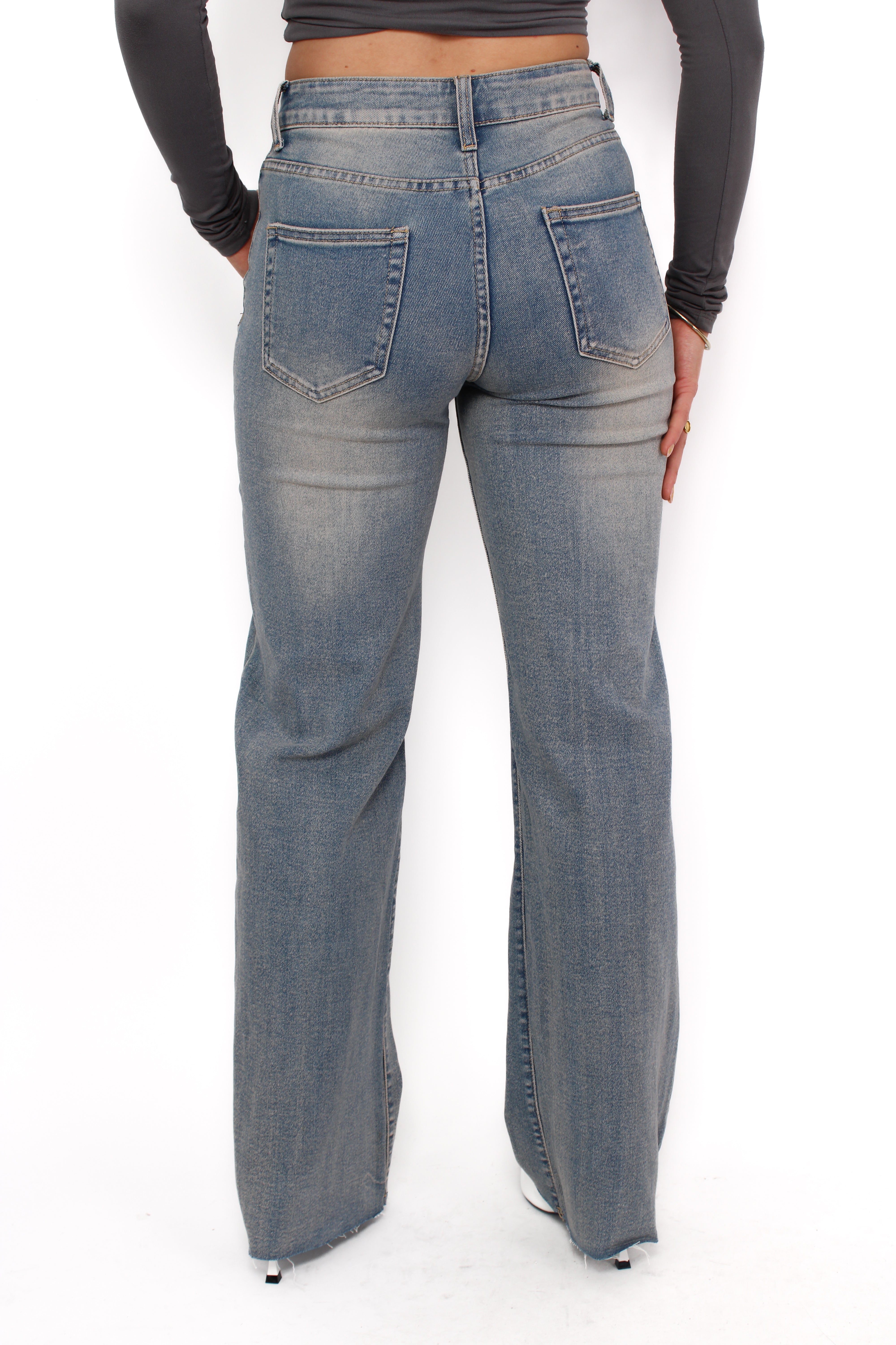 PRE ORDER 11 MAART ''TALL'' WIDE LEG MID WAIST JEANS 1077 - VINTAGE WASH