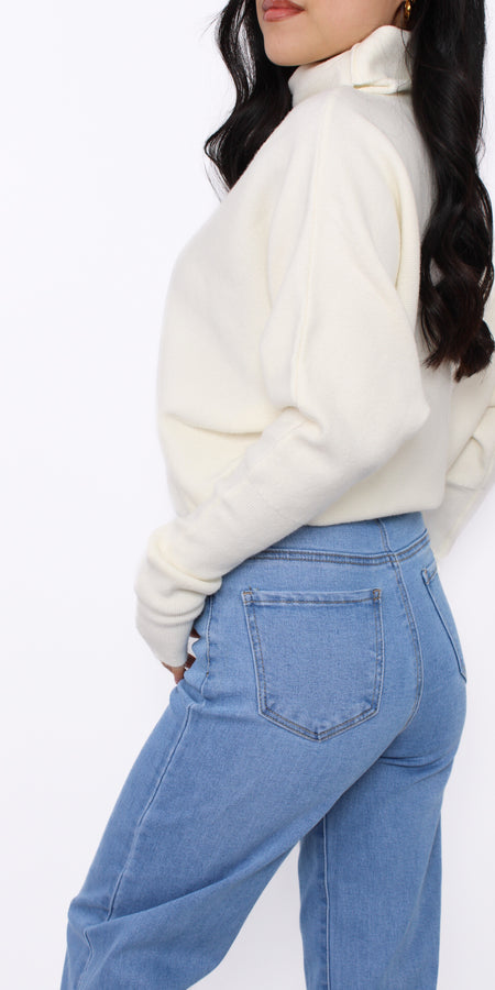 NYOMI SWEATER - ECRU