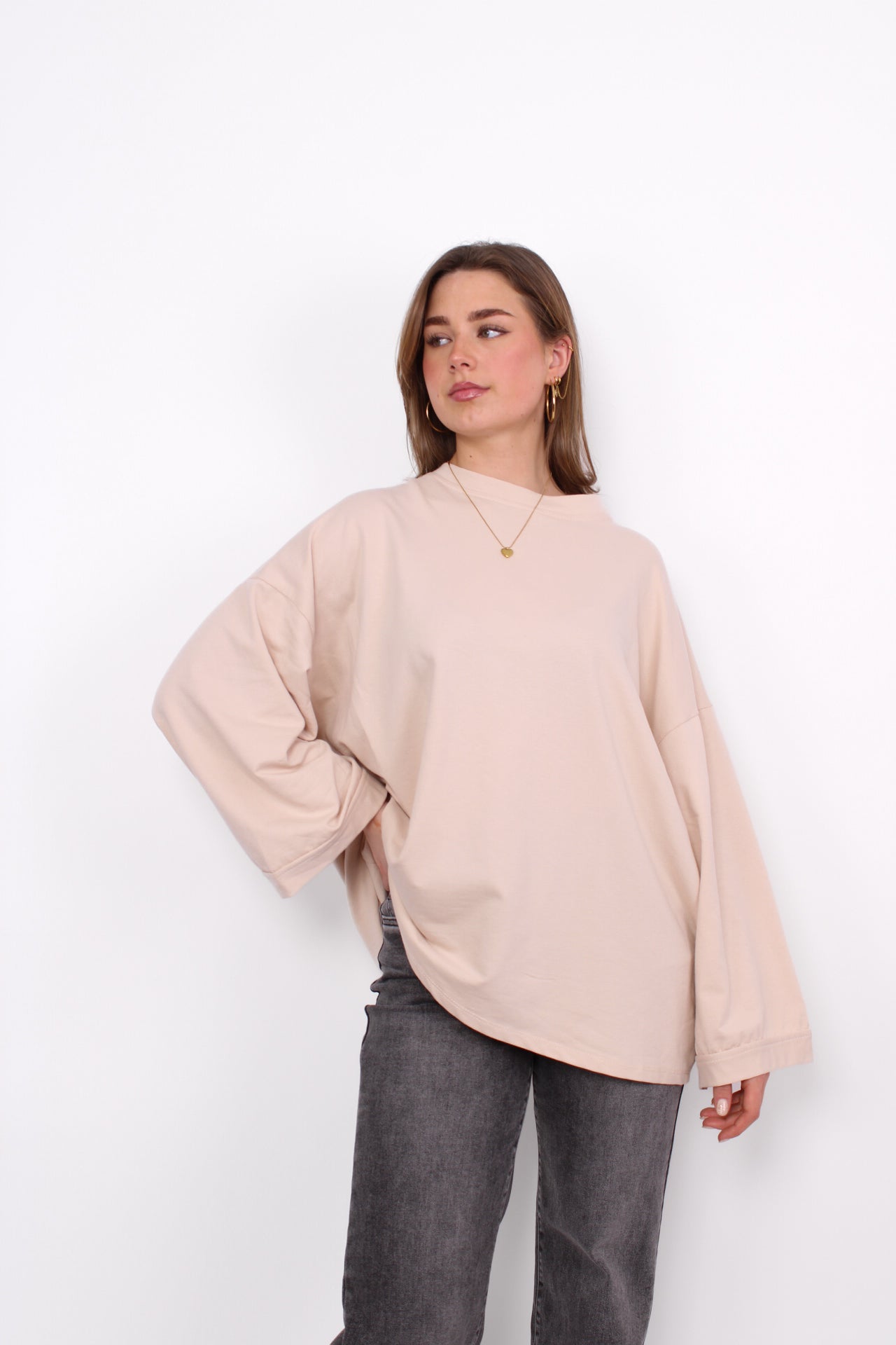 OVERSIZED BASIC LONG SLEEVE - BEIGE