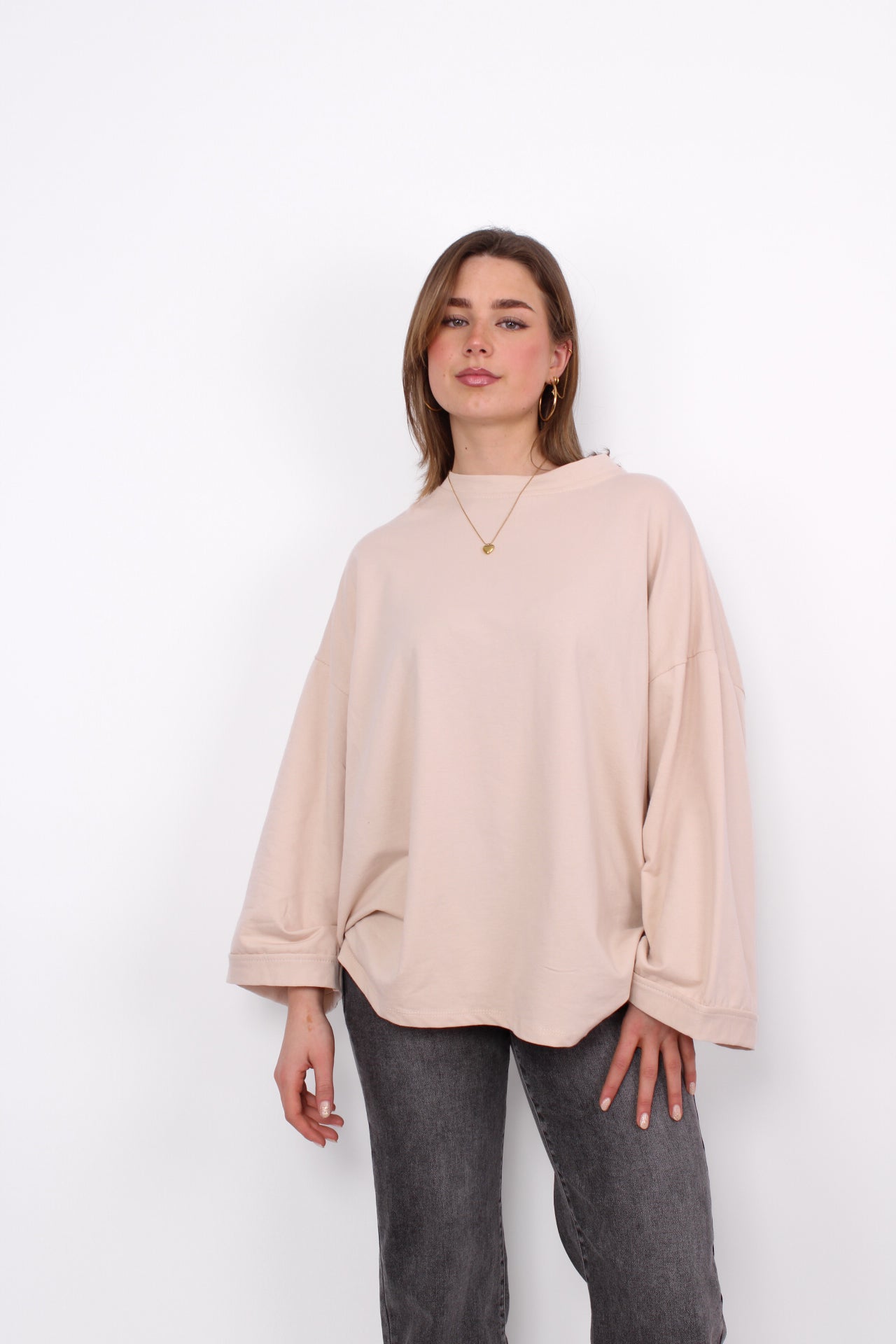 OVERSIZED BASIC LONG SLEEVE - BEIGE