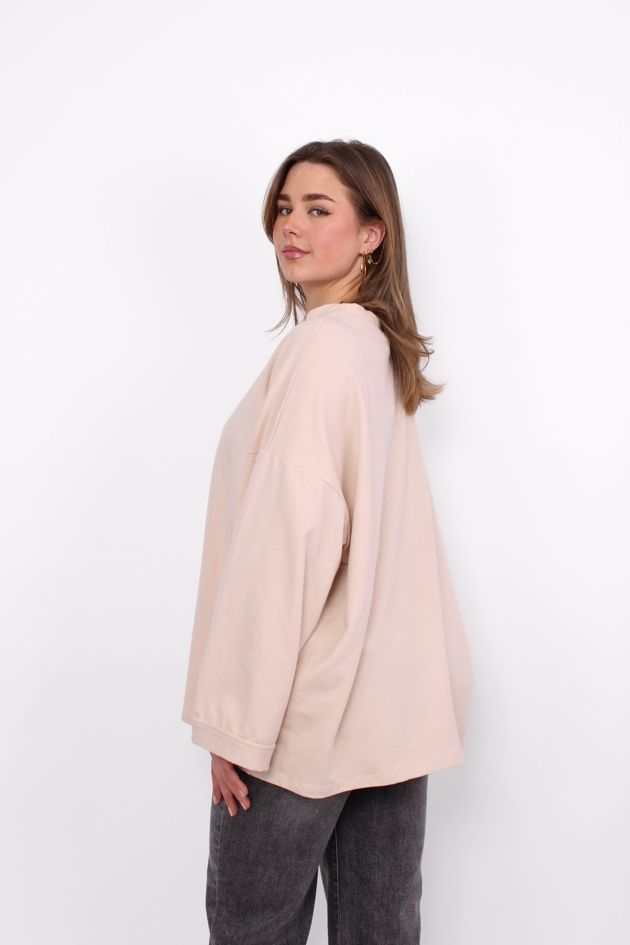 OVERSIZED BASIC LONG SLEEVE - BEIGE
