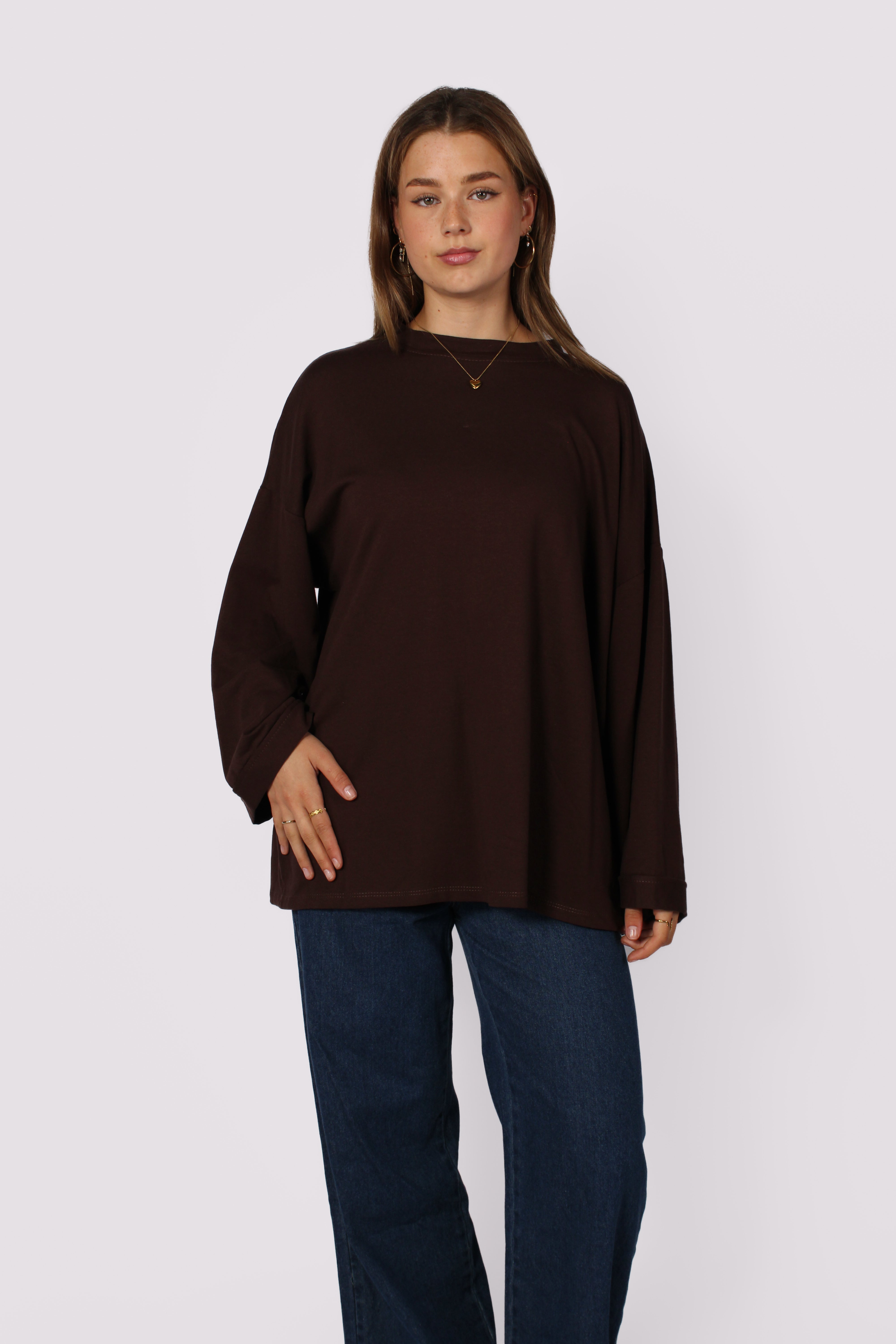 OVERSIZED BASIC LONG SLEEVE - DARK BROWN