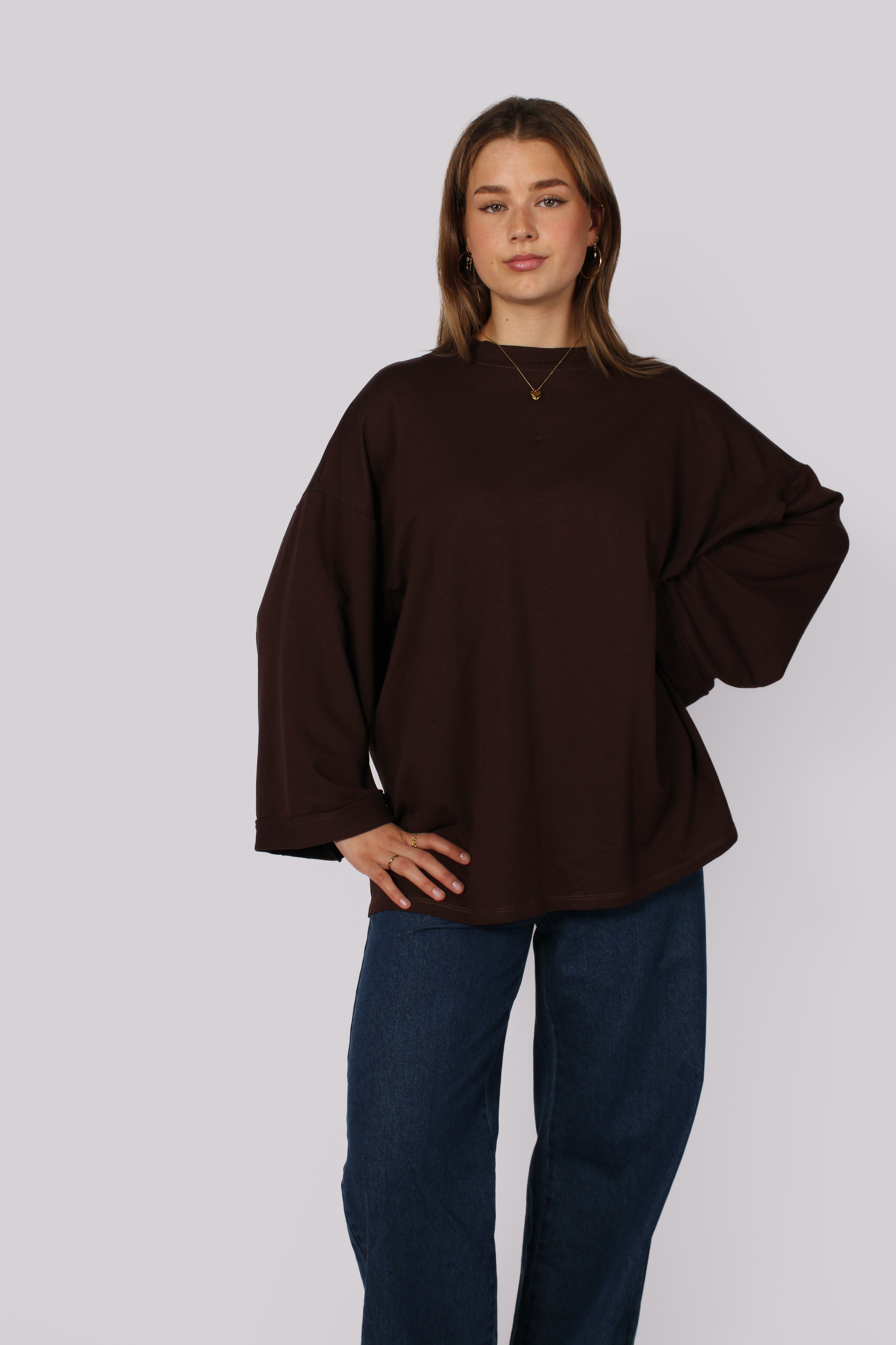 OVERSIZED BASIC LONG SLEEVE - DARK BROWN