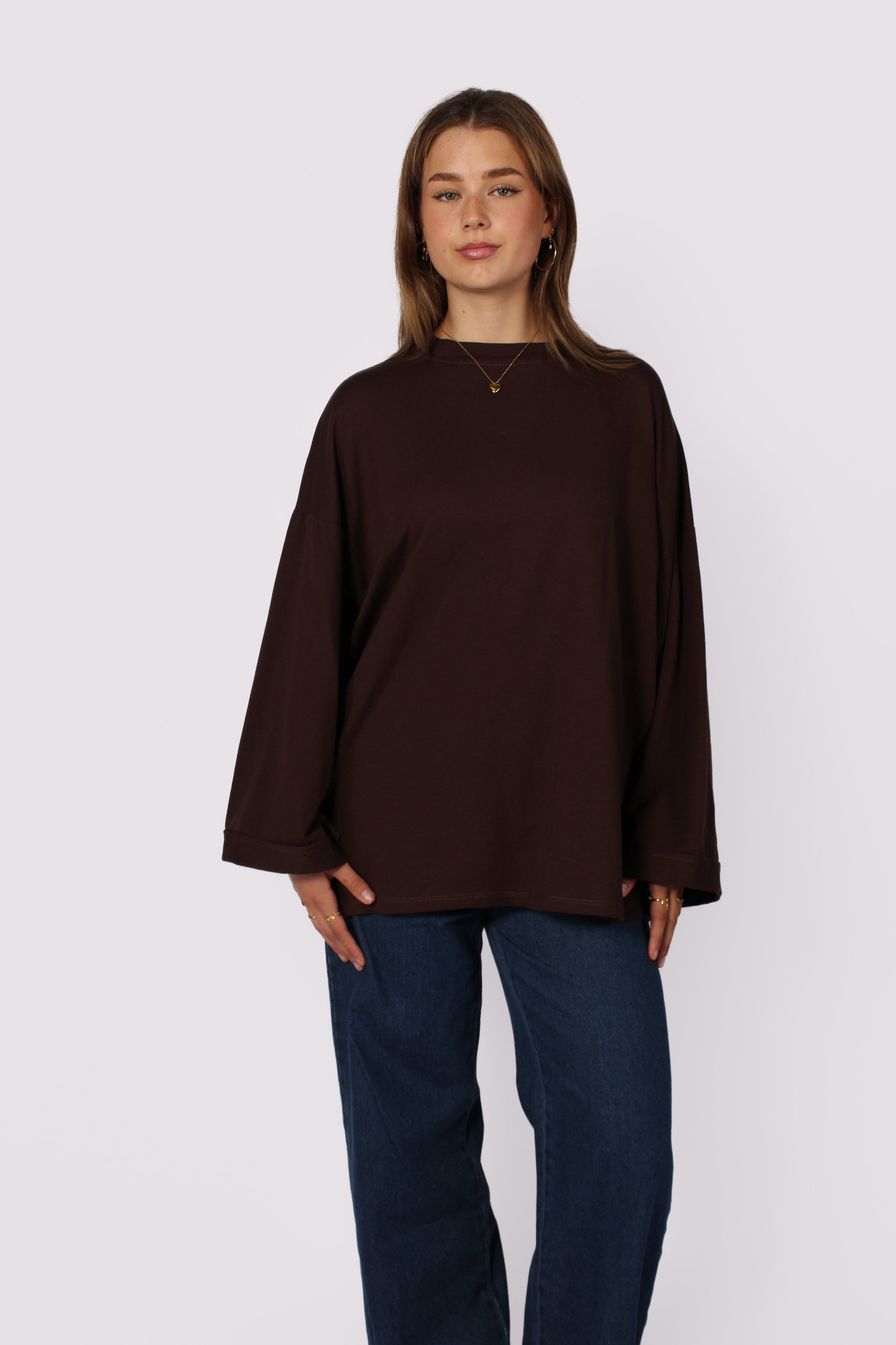 OVERSIZED BASIC LONG SLEEVE - DARK BROWN