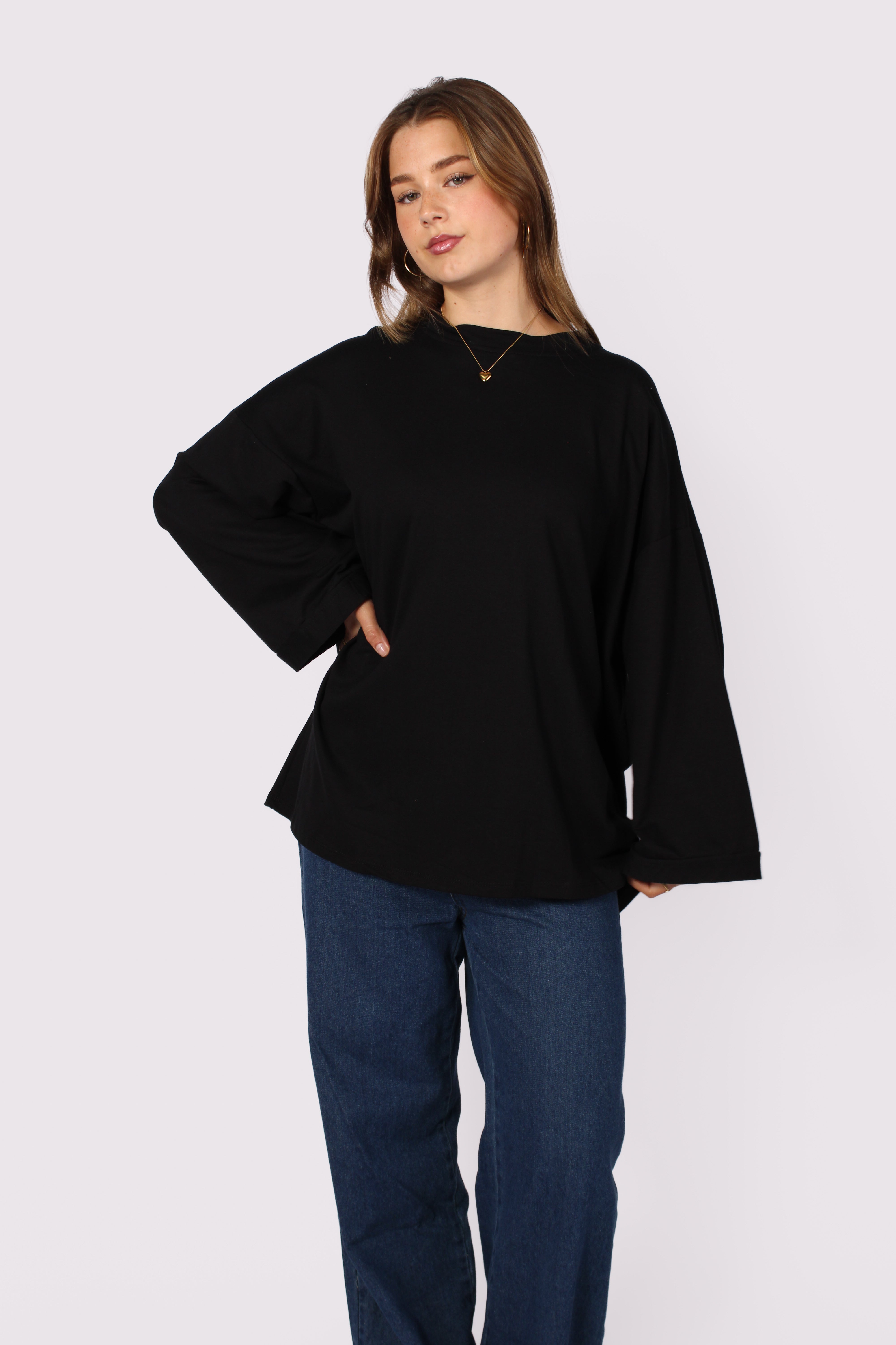 OVERSIZED BASIC LONG SLEEVE - BLACK