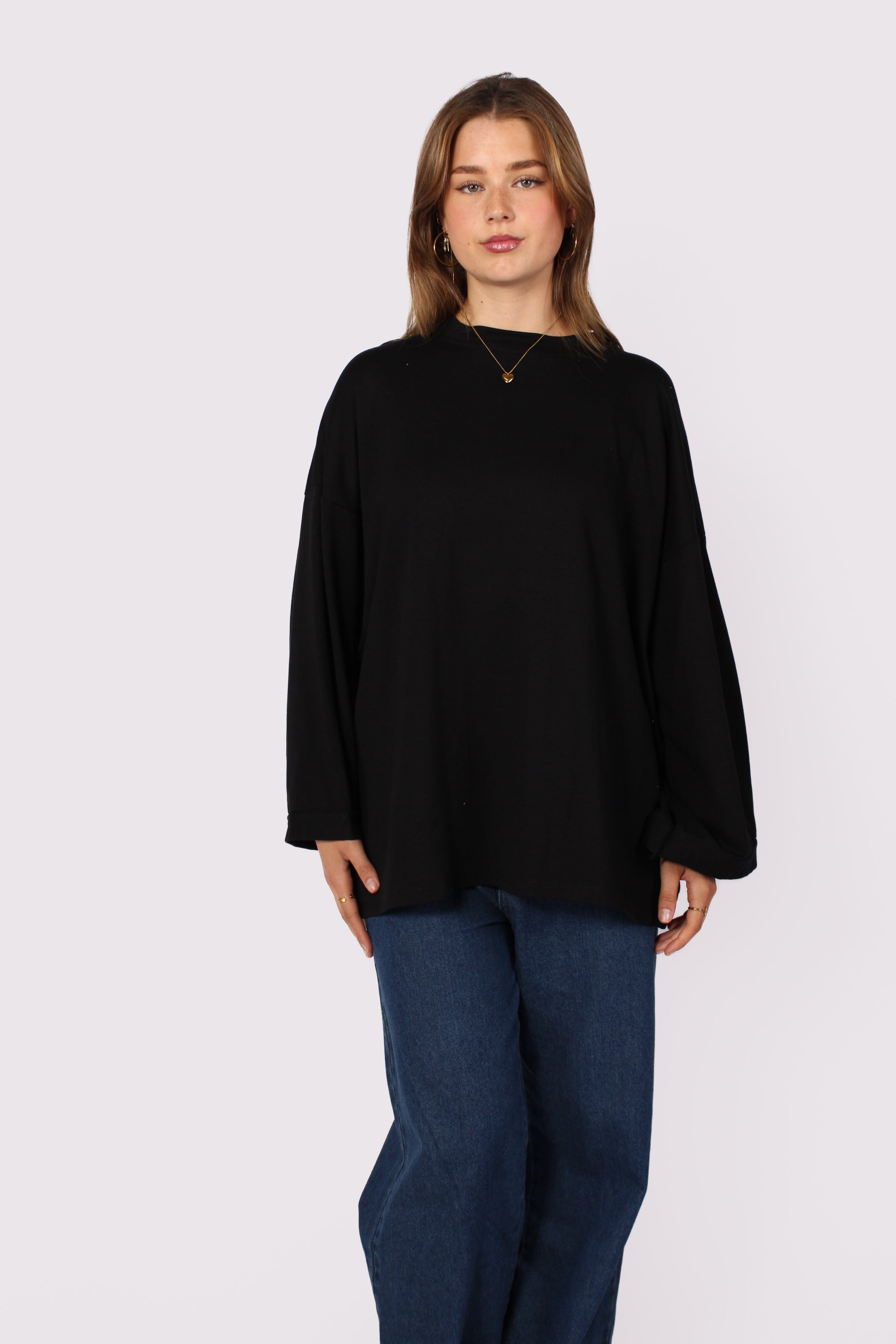 OVERSIZED BASIC LONG SLEEVE - BLACK
