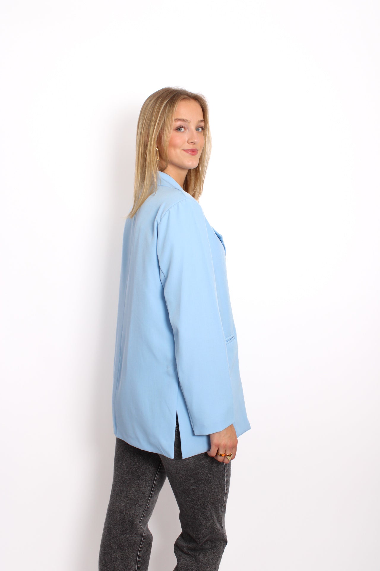 NOELIA OVERSIZED BLAZER - BABY BLUE