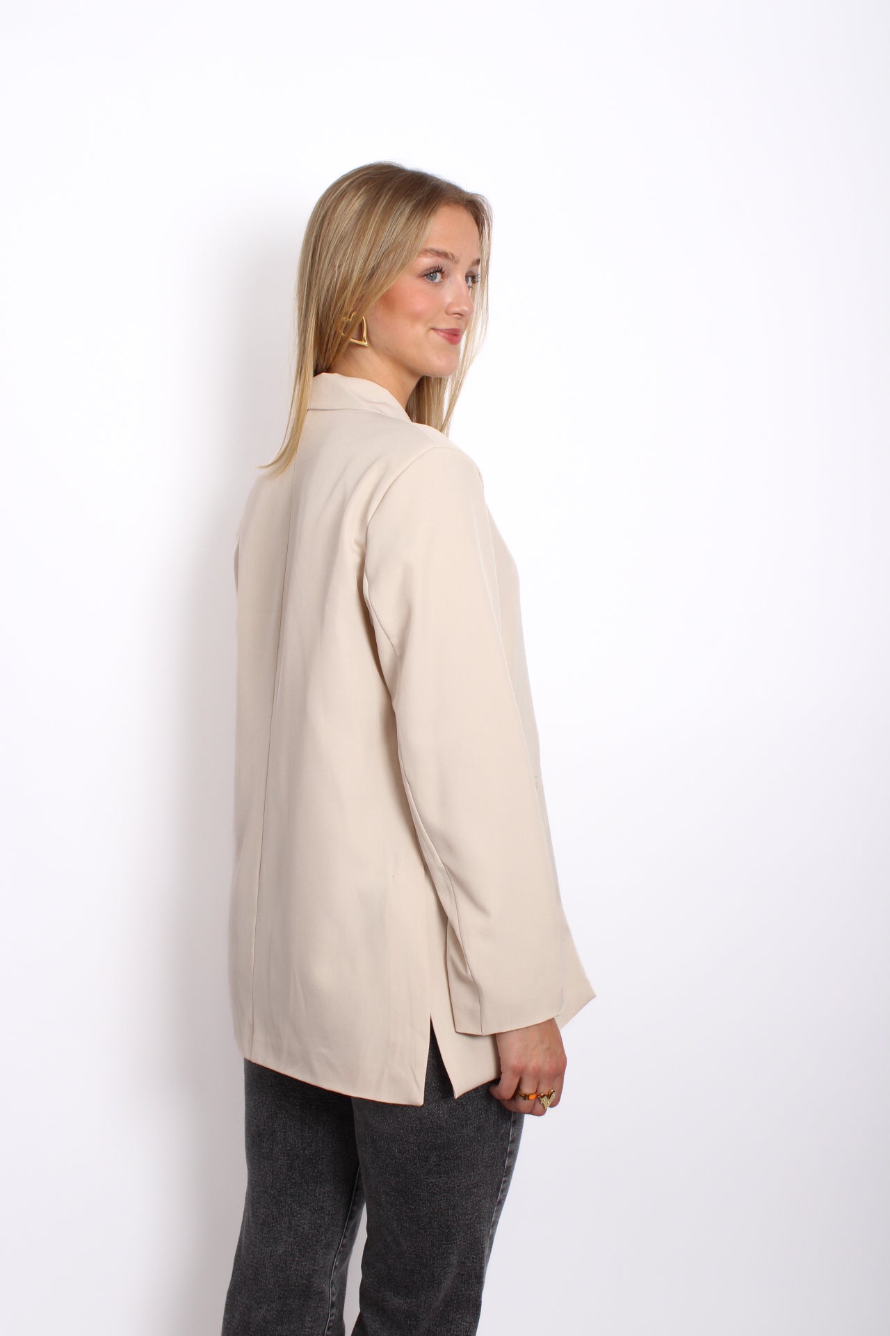 NOELIA OVERSIZED BLAZER - BEIGE