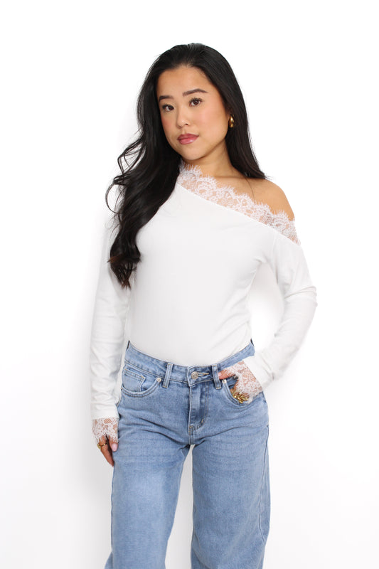 ONE SHOULDER LACE TOP - WHITE