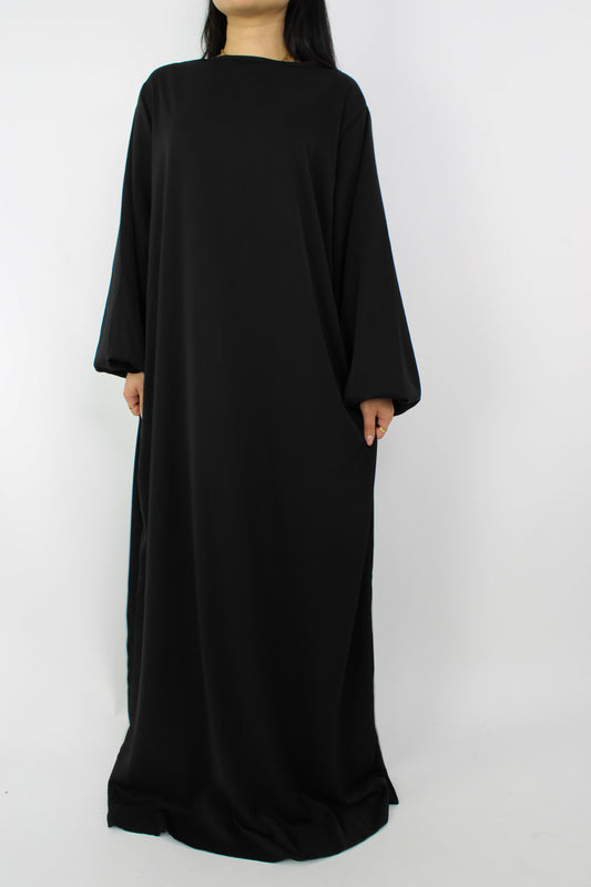tall abaya, Elegante lange abaya, speciaal ontworpen voor langere vrouwen, met een comfortabele en losse pasvorm die geschikt is voor het dragen van een hijab.