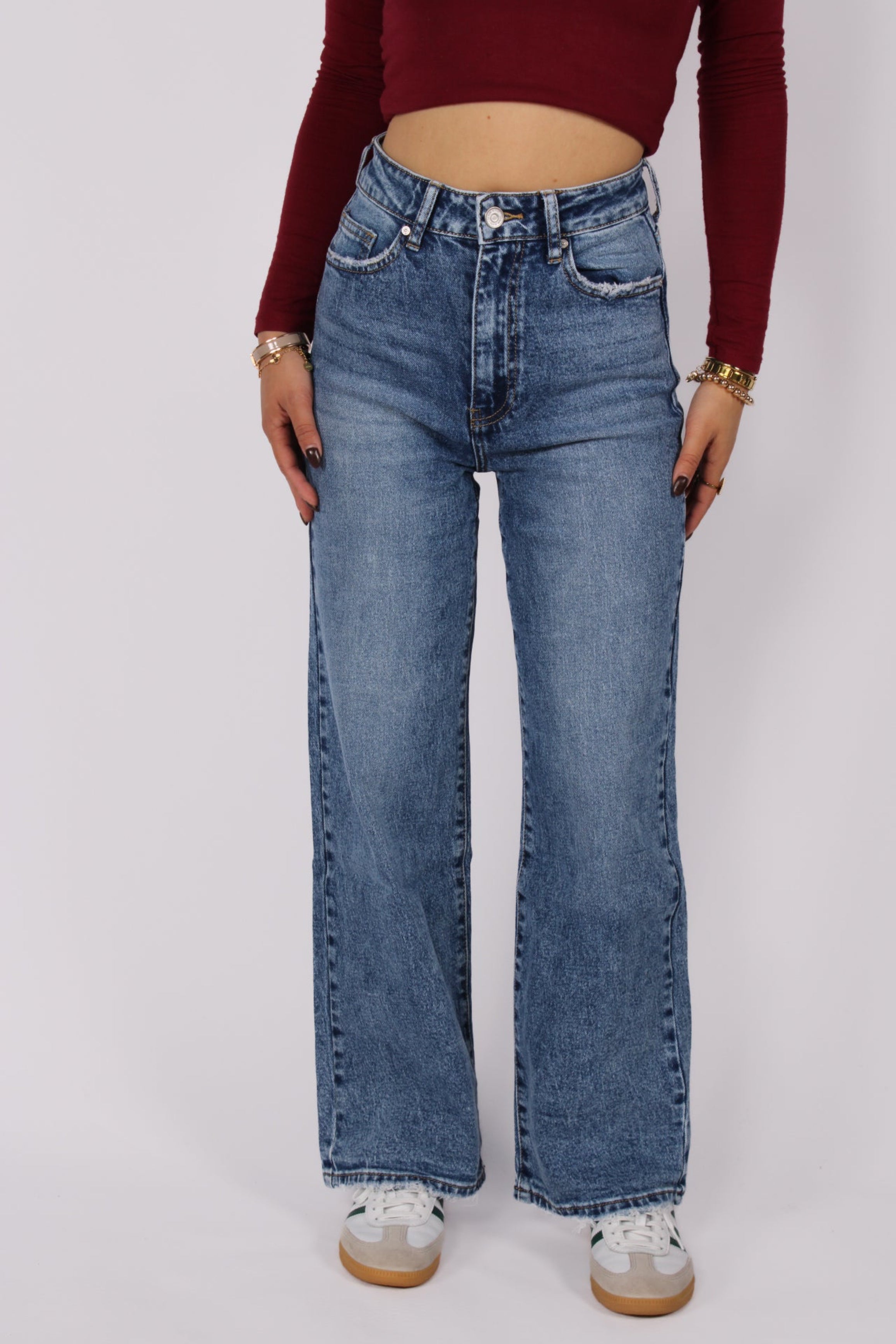 ''PETITE'' STRAIGHT LEG JEANS 3626 - MID DENIM