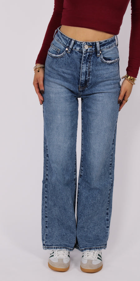 ''PETITE'' STRAIGHT LEG JEANS 3626 - MID DENIM