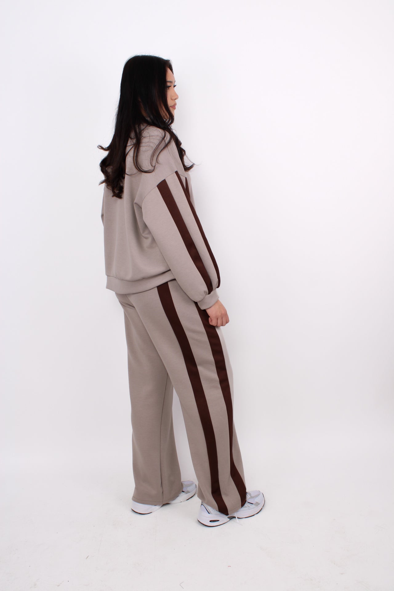 PRETTY CHILL SET - TAUPE