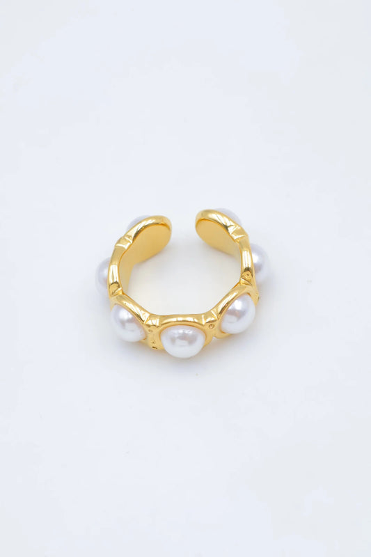 LOST IN PEARLS - RING