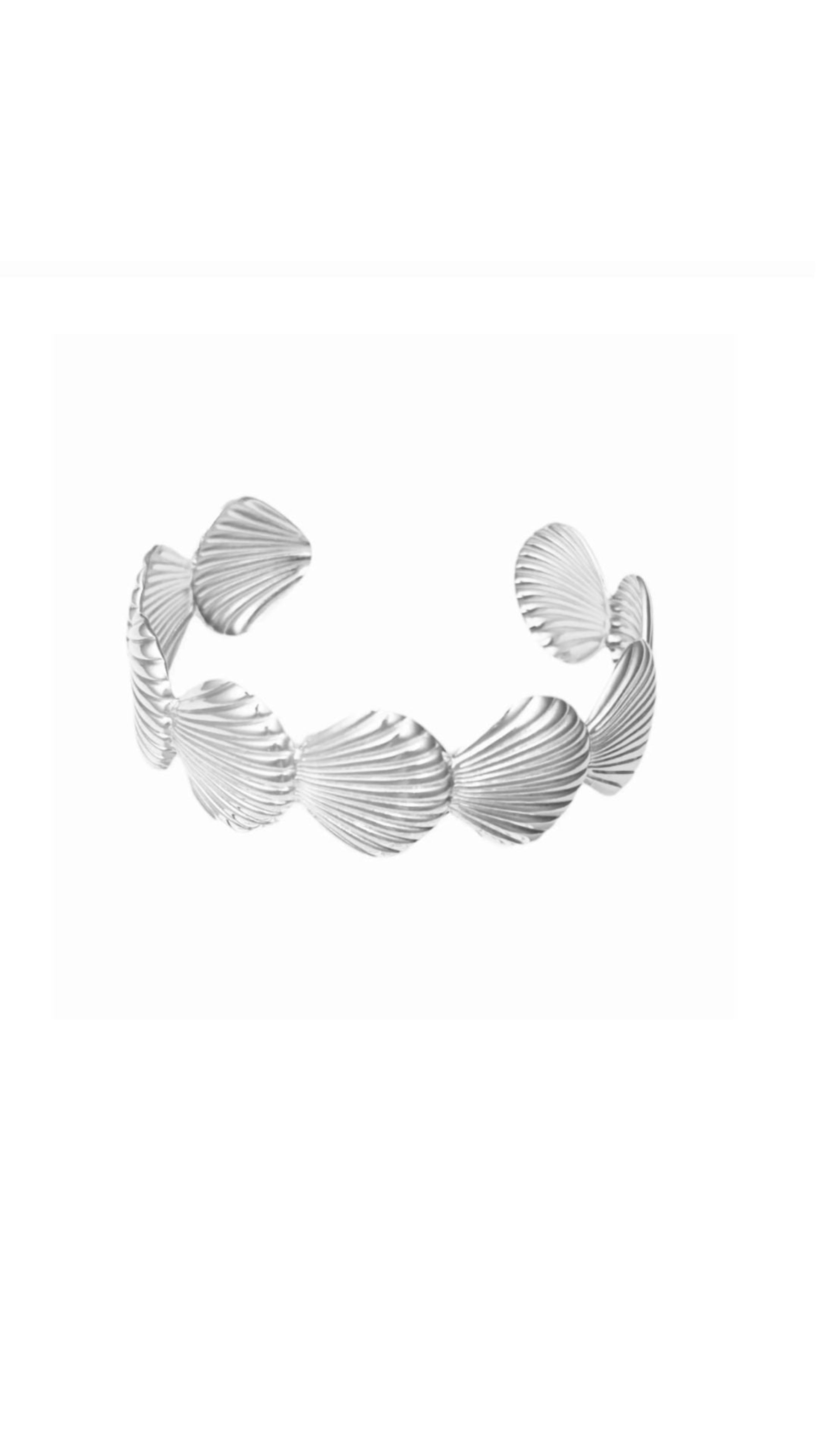 SHELL BANGLE - SILVER